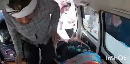 भिंड नगर: भिण्ड मेहगांव के पास बाइक फिसलने से महिला घायल, ज़िला अस्पताल से ग्वालियर रेफर
