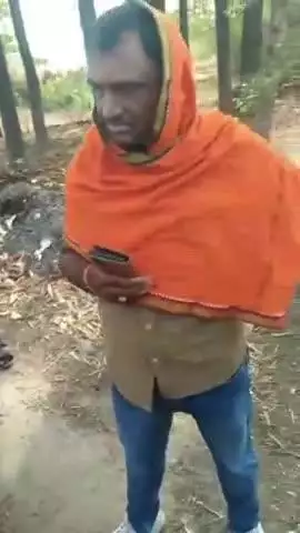 कोरांव: अंतरैला में बिजली कर्मियों द्वारा अवैध वसूली को लेकर ग्रामीणों ने की नोकझोंक, वीडियो सोशल मीडिया पर हुआ वायरल