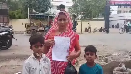 राठ: खुशीपुरा में शराबी युवक ने पत्नी को लाठी-डंडों से मारपीट कर किया घायल, पीड़िता ने कहा- पति दूसरी महिला के संपर्क में है