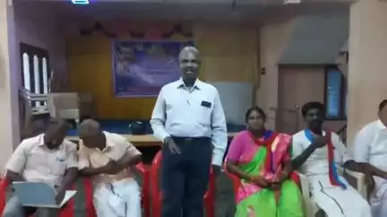 கந்தர்வகோட்டை: VCK எழுச்சி பேரணையில் 5000 பேர் கலந்து கொள்வார்கள் மீனா மஹாலில் நடைபெற்ற வீசிகே செயல்வீரர்கள் கூட்டத்தில் தீர்மானம்