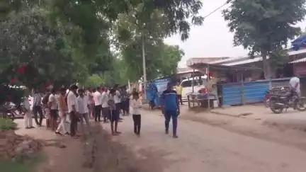 बस्ती: बबुरिया चौराहे पर गाड़ी धुलाई सेंटर के मालिक से मारपीट के बाद मनबढ़ों ने की फायरिंग, पुलिस जांच में जुटी