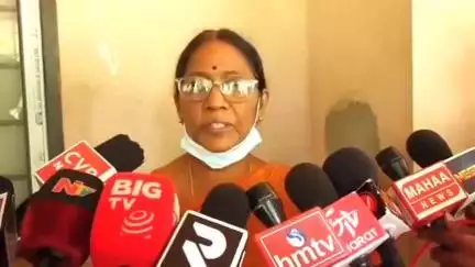 ఏలూరు కలెక్టరేట్ లో కరోనా కేసులు కలకలం పై వివరణ ఇచ్చిన జిల్లా వైద్య అధికారిణి మాలిని