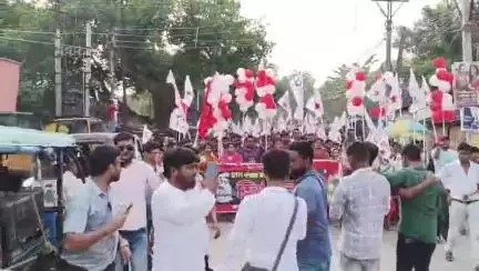 লালগোলা: লালগোলায় DYFI-র মিছিল: তৃণমূল-বিজেপির গোপন আঁতাতের অভিযোগ মীনাক্ষীর