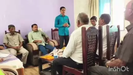 चाकूर: वंचित बहुजन आघाडी चाकूर तालुका कार्यकारणीच्या शासकीय विश्रामगृह मुलाखती संपन्न