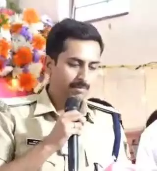 ಚಿಕ್ಕಬಳ್ಳಾಪುರ: ಜೀವನದಲ್ಲಿ ರೀಲ್ ಲೈಫ್ ಗಿಂತ ರಿಯಲ್ ಲೈಫೇ ಬೇರೆ,ನಗರದಲ್ಲಿ ಎಸ್ಪಿ ಕುಶಾಲ್ ಚೌಕ್ಸೆ ವಿದ್ಯಾರ್ಥಿಗಳಿಗೆ ಕಿವಿ ಮಾತು
