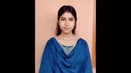 इटखोरी: इटखोरी में दो छात्राओं ने मारी बाजी, साइंस और कॉमर्स में बनीं प्रखंड टॉपर