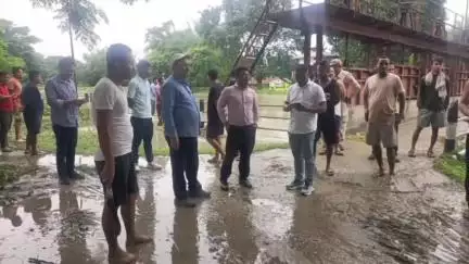 মঙলদৈ ভাগ: বাহজানীস্হিত চি এম দত্ত বান্ধ পৰিদৰ্শন কৰে বিধায়ক বসন্ত দাসে
