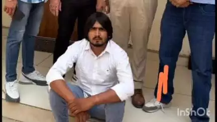 खरखौदा: पुलिस ने बिधलान के पास से अवैध हथियार के साथ एक आरोपी को किया गिरफ्तार