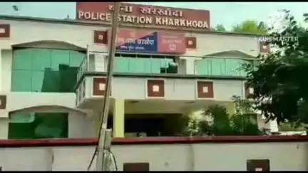 खरखौदा: शहर के खांडा बाईपास से पुलिस ने एक युवक को अवैध पिस्तौल के साथ गिरफ्तार किया