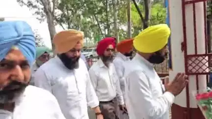 ਵਿਧਾਇਕ ਡਾਕਟਰ ਚਰਨਜੀਤ ਸਿੰਘ ਨੂੰ ਆਮ ਆਦਮੀ ਪਾਰਟੀ ਪੰਜਾਬ ਦਾ ਸੁਬਾਈ ਮੀਤ ਪ੍ਰਧਾਨ ਬਣਾਏ ਜਾਣ 'ਤੇ ਇਲਾਕੇ ਵਿੱਚ ਖੁਸ਼ੀ ਦੀ ਲਹਿਰ
