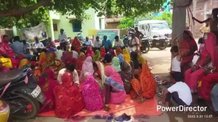 सोनारायठाढ़ी: विकसित कृषि संकल्प के तहत रतुरा एफपीओ में जन जागरूकता अभियान चलाया गया, फसल व पशु से संबंधित जानकारी दी गई