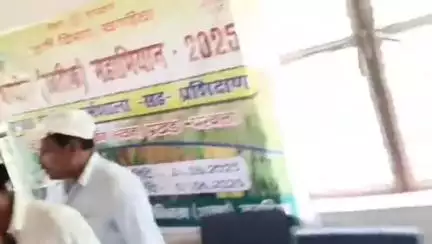 परबत्ता: ई-किसान भवन में प्रखंड स्तरीय खरीफ महोत्सव का आयोजन, किसानों को खेती की जानकारी दी गई