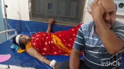 हिसुआ: हिसुआ चौक के पास तेज रफ्तार बाइक की चपेट में आने से एक महिला बुरी तरह जख्मी, इलाज के बाद नवादा रेफर