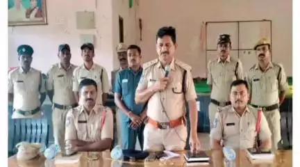 ఎల్లారెడ్డి: బక్రీద్ పండుగను ప్రశాంతంగా జరుపుకోవాలని ఎల్లారెడ్డి పట్టణంలో : ఎల్లారెడ్డి డిఎస్పి శ్రీనివాస్ రావు
