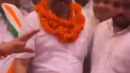 चनपटिया: लोहियरिया में महिला संवाद का आयोजन, कांग्रेस सचिव ने 'माई-बहन' योजना में महिलाओं को ₹2500 देने का वादा किया