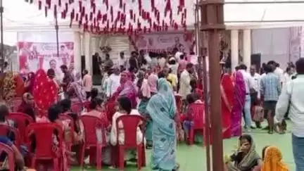 धरसीवां विधानसभा क्षेत्र अंतर्गत कुंरा में सुशासन तिहार मनाया गया, कई समस्याओं का हुआ निराकरण