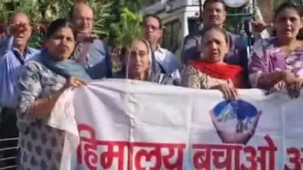 पिथौरागढ़: आदि कैलाश यात्रा के पांचवें दल के यात्रियों का KMVN आवास गृह में स्वागत, हिमालय बचाओ अभियान की दिलाई गई शपथ