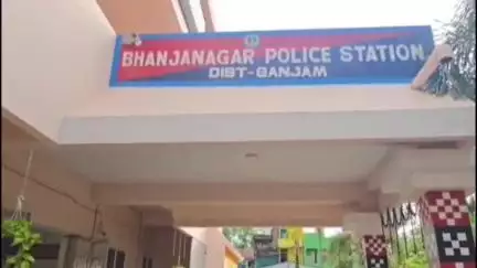 ଭଞ୍ଜନଗର: ବେଆଇନ ଗୋରୁ ଚାଲାଣ ବେଳେ ଗୁଣ୍ଡୁରିବାଡିରୁ ଗୋରୁ ଉଦ୍ଧାର