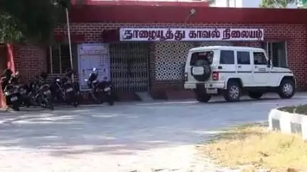 மானூர்: தாழையூத்து ஐஓபி பேங்க் அருகே உள்ள பேக்கரியில் செல்போனை திருடிய நபர் கைது