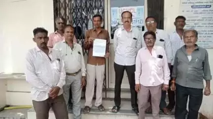 ધંધુકા: ધંધુકા શહેરમાં લાઈટના ધાંધિયા સામે અપક્ષ સદસ્યનો ઘેર લહજો–જી.ઈ.બી.ને તાત્કાલિક પગલાં લેવાની માંગ.
#ધંધુકા #dhandhuka