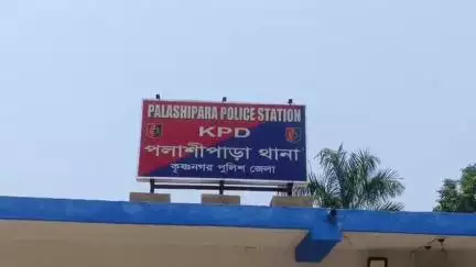 তেহট্ট ২: ডাকাতির উদ্দেশ্যে জড়ো হওয়ায় চারজন দুষ্কৃতিকে গ্রেপ্তার করে কোর্টে পাঠালো পলাশীপাড়া থানার পুলিশ, ১৪ দিনের জেল হেফাজত