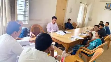 বিলোনিয়া: আজ বিলোনিয়া দক্ষিণ ত্রিপুরা জেলা পরিষদে অর্থ বিষয়ক স্থায়ী কমিটির সাধারণ সভা অনুষ্ঠিত হয়। জেলা পরিষদ কনফারেন্স হলে