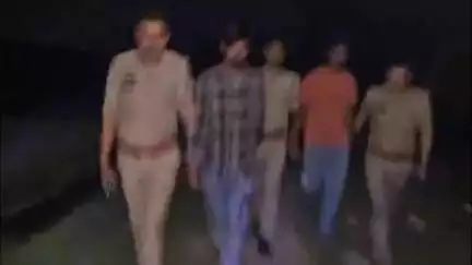 देवबंद: देवबंद थाना पुलिस की गोकशों से मुठभेड़, 2 तस्कर गिरफ्तार, एक जिंदा गाय व उपकरण बरामद