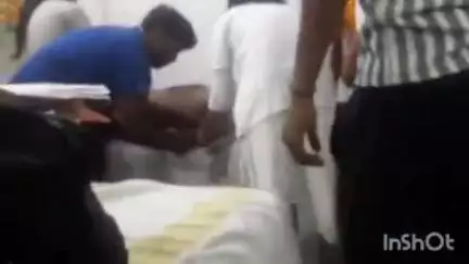 सलेमपुर: मलकौली गांव में युवक ने कमरे में लगाई फांसी, गोरखपुर मेडिकल कॉलेज किया गया रेफर