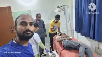 सरायकेला: सरायकेला सदर अस्पताल में सड़क दुर्घटना में घायल 3 लोग पहुंचे, पारा लीगल वालंटियर ने किया रेस्क्यू