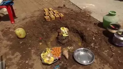 திருக்கழுக்குன்றம்: 10வது வார்டு பொதுமக்களின் நீண்ட நாள் கோரிக்கை நிறைவேற்றும் வகையில் புதிய நியாய விலை கடை அடிக்கல் நாட்டு விழா
