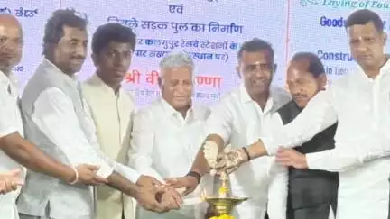 ಭಾಲ್ಕಿ: ಖಾನಾಪೂರ ರೈಲ್ವೆ ಜಂಕ್ಷನ್‌ನಲ್ಲಿ ಗೂಡ್ಸ್  ಶೆಡ್ ಹಾಗೂ ಭಾಲ್ಕಿ-ಕಳಗಾಪುರ ನಡುವೆ ಕೆಳ ಸೇತುವೆ ನಿರ್ಮಾಣಕ್ಕೆ ಕೇಂದ್ರ ಸಚಿವ ಸೋಮಣ್ಣ ಚಾಲನೆ
