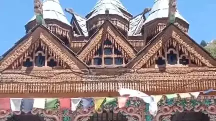 मोरंग: किन्नौर के लिप्पा गाँव को पर्यटन स्थलों में मिली जगह, सैकड़ों की संख्या में पहुँच रहे पर्यटक