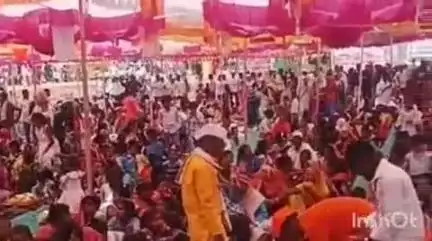 सुरगाणा: पिंपळचोंड येथे आदिवासी कोळी महादेव समाज विकास संघटना व ऊलगुलान कामगार संघटना आयोजित १०१ जोडप्यांचा विवाह सोहळा पार पडला