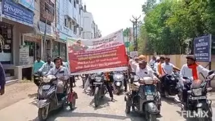धर्माबाद: पहलगाम येथे झालेल्या भ्याड हल्ल्याच्या विरोधात धर्माबाद शहर कडकडीतपणे बंद