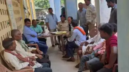 मरौना: नदी थाना में ज़मीन विवाद के मामलों के निपटारे के लिए जनता दरबार का आयोजन