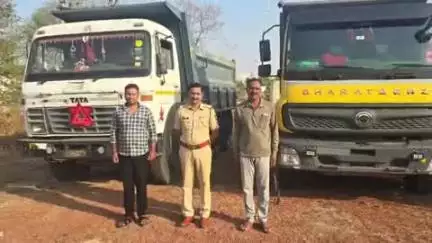 लोहा: अवैध वाळू चोरटी वाहतूक करणा-यांवर माळाकोळी पोलीसाची कारवाई; २ हायवा वाहन १० ब्रास अवैध वाळू असा ४०.५०,००० मुद्देमाल जप्त