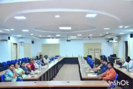 లక్ష్య సాధనకు మహర్షి భగీరథుడు స్ఫూర్తి : కలెక్టర్ డాక్టర్ సత్య శారదజిల్లా కలెక్టర్ కార్యాలయంలో  భగీరథ వేడుకలు