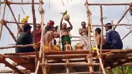 சாத்தான்குளம்: உசரத்துகுடியிருப்பு முத்துமாலை அம்மன், மாரியம்மன் மற்றும் உச்சிமாகாளியம்மன் கோவில் கும்பாபிஷேக விழா