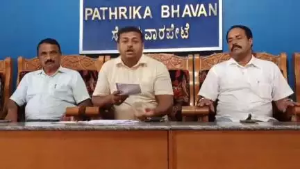 ಸೋಮವಾರಪೇಟೆ: ಸೋಮವಾರಪೇಟೆಯ ಸರ್ಕಾರಿಆಸ್ಪತ್ರೆಯಸಹಾಯಕ ಆಡಳಿತಾಧಿಕಾರಿಯನ್ನುವರ್ಗಾಯಿಸದಿದ್ದಲಿ ಪ್ರತಿಭಟನೆಯಎಚ್ಚರಿಕೆ ನೀಡಿದ ತಾಲೂಕು ಅಭಿವೃದ್ದಿ ಹೋರಾಟ ಸಮಿತಿ