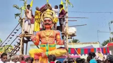 ஆற்காடு: கீழ்குப்பம் கிராமத்தில் ஸ்ரீ முனீஸ்வரன் ஆலய மகா கும்பாபிஷேக விழா விமர்சையாக நடைபெற்றது