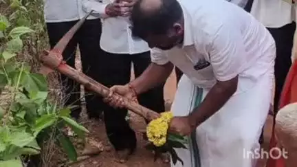 ಬೈಂದೂರು: ಶಿರೂರಿನ ಕೇಸರಕೋಡಿ ರಸ್ತೆ ಅಭಿವೃದ್ಧ ಕಾಮಗಾರಿಗೆ ಶಾಸಕರಿಂದ ಗುದ್ದಲಿ ಪೂಜೆ