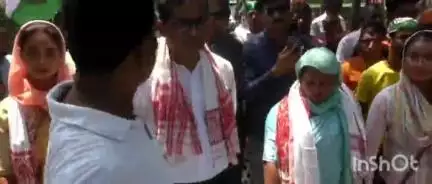 হাজো: শনিয়াদিৰ দেহৰকুৰিহাত কংগ্ৰেছ আৰু তৃণমূল কংগ্ৰেছৰ মাজত সংঘাত, তৃণমূল কংগ্ৰেছৰ নেতা দুলু আহমেদৰ ৰেলীত বাধা কংগ্ৰেছ কৰ্মীৰ