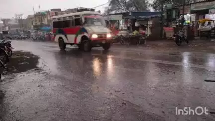 रमना: रमना प्रखंड में बेमौसम बारिश और तूफान से फसलों को भारी नुकसान हुआ