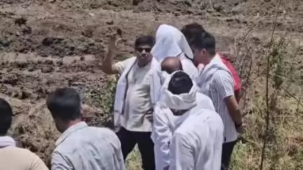 वडवणी: आमदार संदीप क्षीरसागर यांनी काडीवडगाव येथे पाणीपुरवठा करणाऱ्या दुरुस्तीची पाहणी केली #Jansamasya