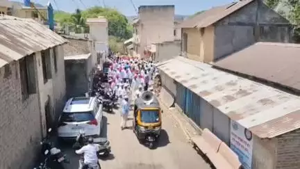 वाई: बावधन येथील गणपत कदम यांच्या बैलजोडीला संत ज्ञानेश्वर महाराजांच्या पालखीचा मान, गावातून वाजतगाजत बैलांची मिरवणूक