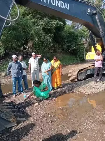 वाई: कळंबे येथे कुडाळी नदीवर केटी बंधारा बांधण्याच्या कामाचे भूमिपूजन
