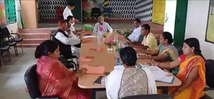 बरवाडीह: बरवाडीह कस्तूरबा गांधी आवासीय विद्यालय में नामांकन को लेकर चयन समिति की हुई बैठक, 75 छात्राओं का किया गया चयन
