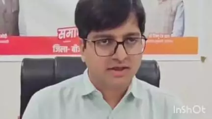 बीजापुर: सुशासन तिहार को लेकर कलेक्टर संबित मिश्रा ने जिला कार्यालय में की प्रेस वार्ता