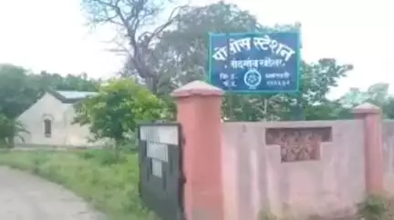 नांदगाव खंडेश्वर: ओंकारखे  येथे घरफोडी करून ४ लाख १० हजार रुपये चा मुद्देमाल नीला चोरून,नांदगाव खंडेश्वर पोलिसात तक्रार दाखल