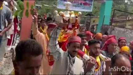 पुरोला: चंदेली गांव में आयोजित ध्याणी मिलन कार्यक्रम में श्रद्धा, सहयोग और उत्सव का संगम देखने को मिला